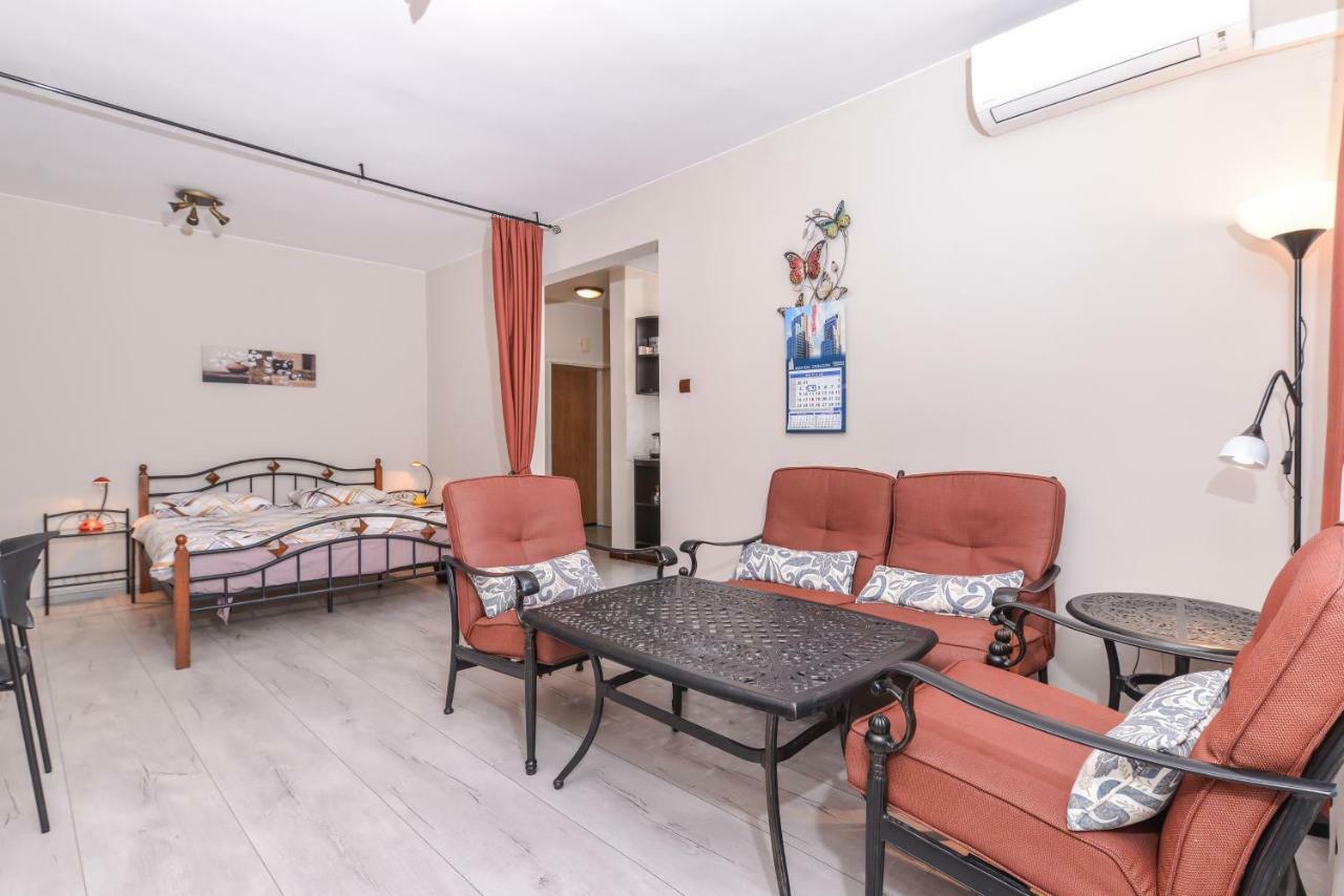 Visit Sofia Macedonia Square Central Apartment By Flat Mаnager Exterior photo